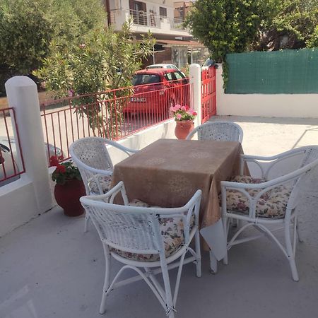 Beautiful Apartment Anais Near The Sea 阿吉亚特拉萨 外观 照片