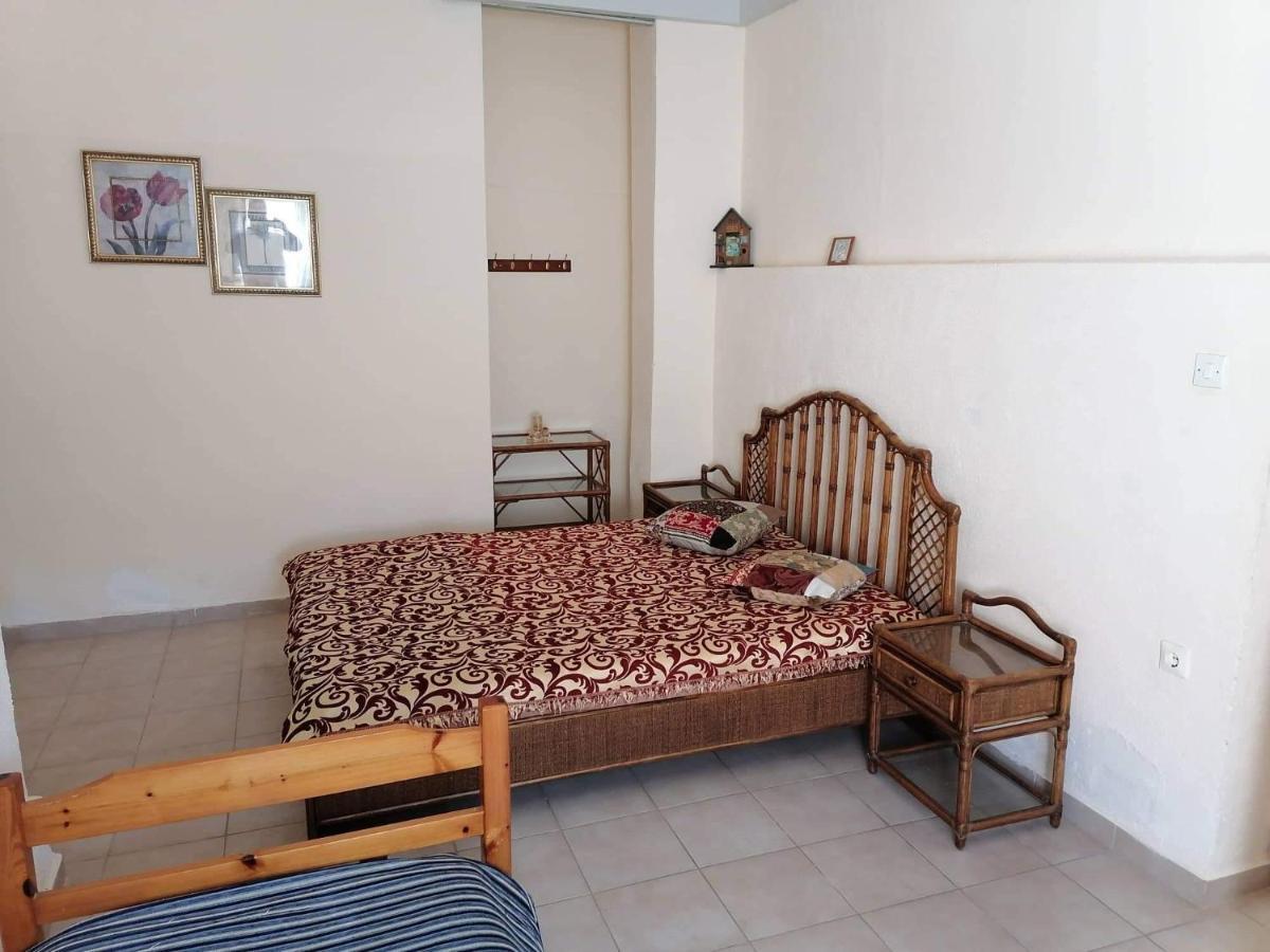 Beautiful Apartment Anais Near The Sea 阿吉亚特拉萨 外观 照片